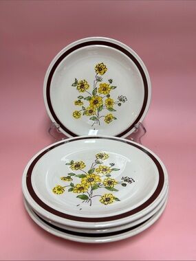 Set of 4 handpainted Lunastone 1530 Fiesta Yellow Floral Ceramic salad Plate
